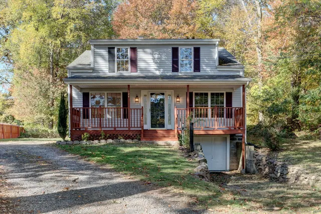 front view of house with a yard