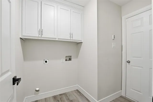 $389,999 | 640 Fossil Wood Drive, Saginaw, TX 76179