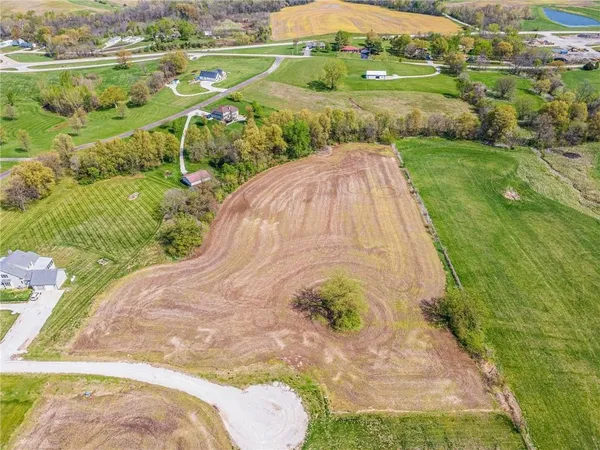 $45,000 | Lot 31 East A E Piper Lane, Richmond, MO 64085