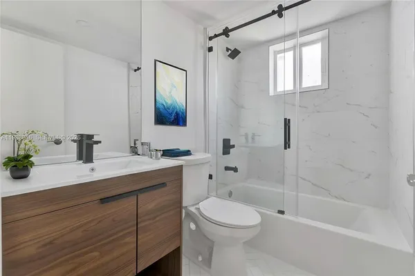 $2,500 | 620 Southwest 10th Street, Unit 104, Miami, FL 33130