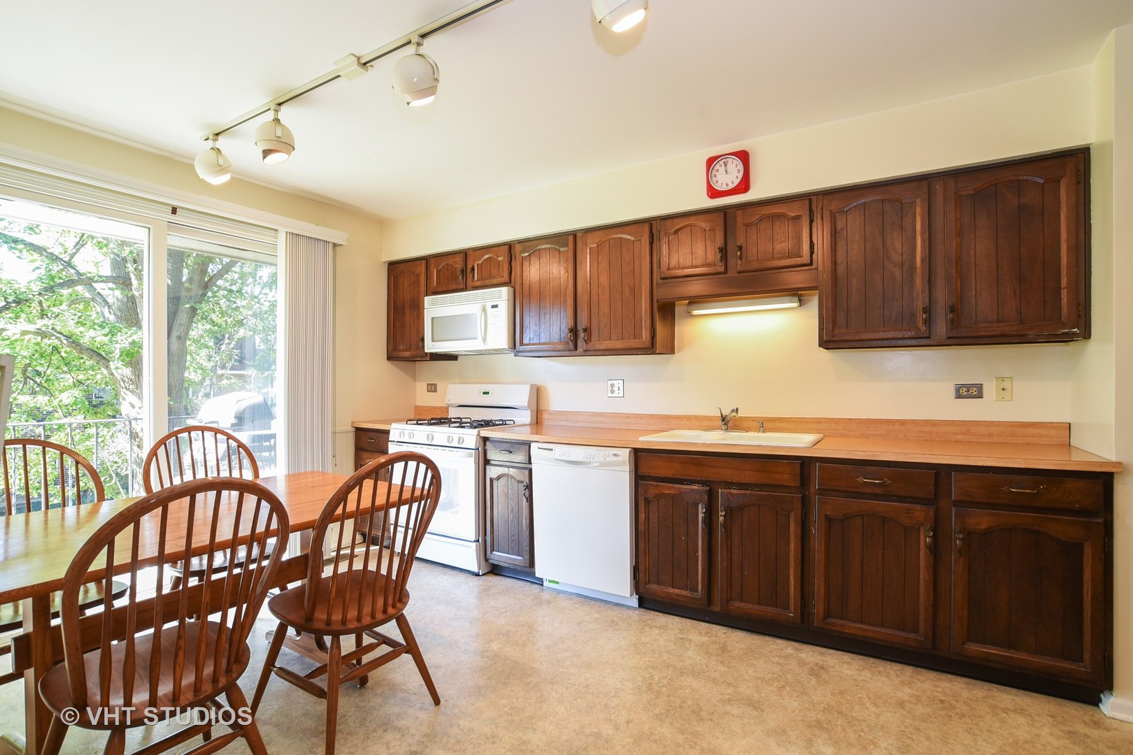 1866 Old Willow Road Northfield, IL 60093 - Photo 4 of 13