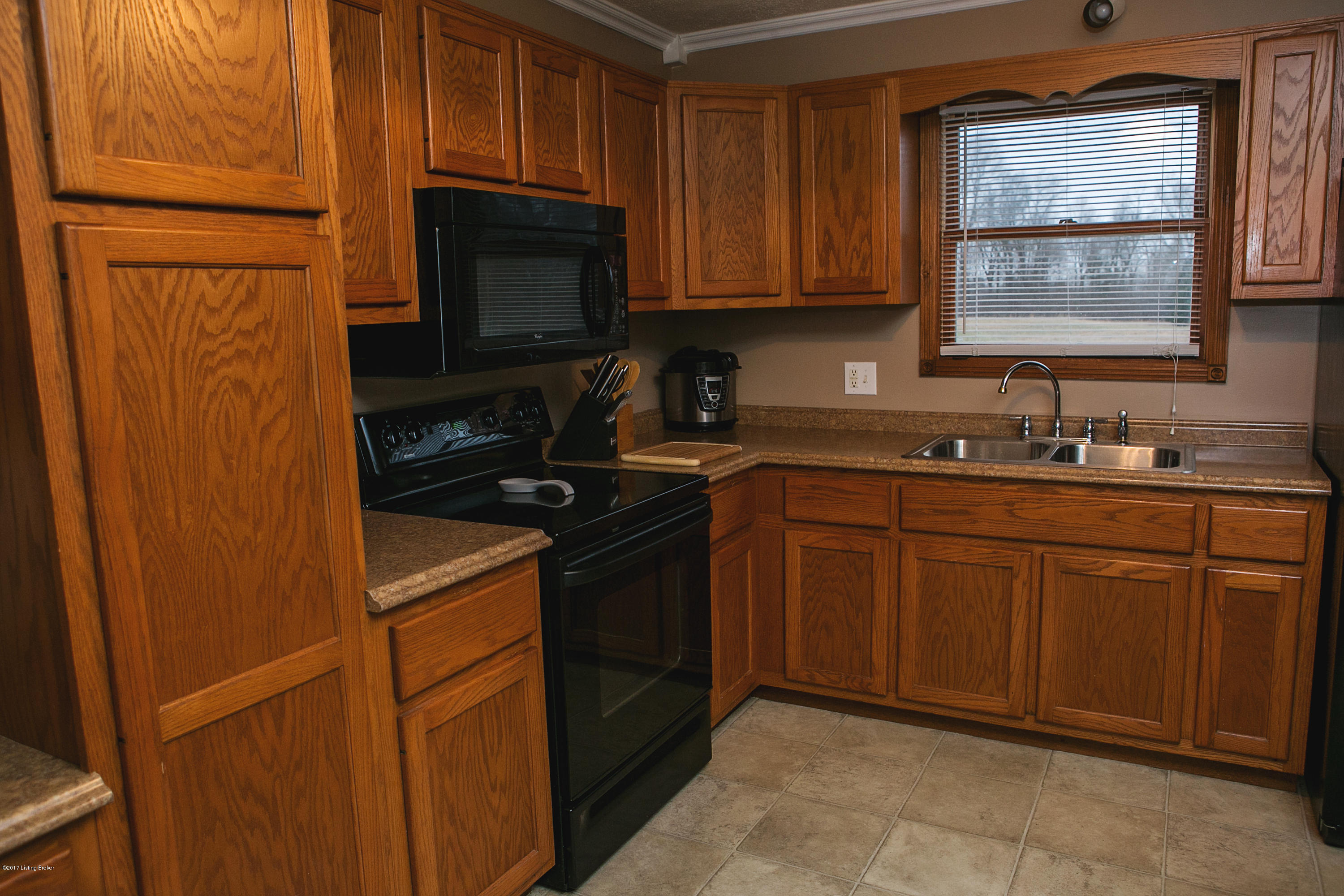 4905 Shepherdsville Road Elizabethtown, KY 42701 - Photo 10 of 49 GS9A3107
