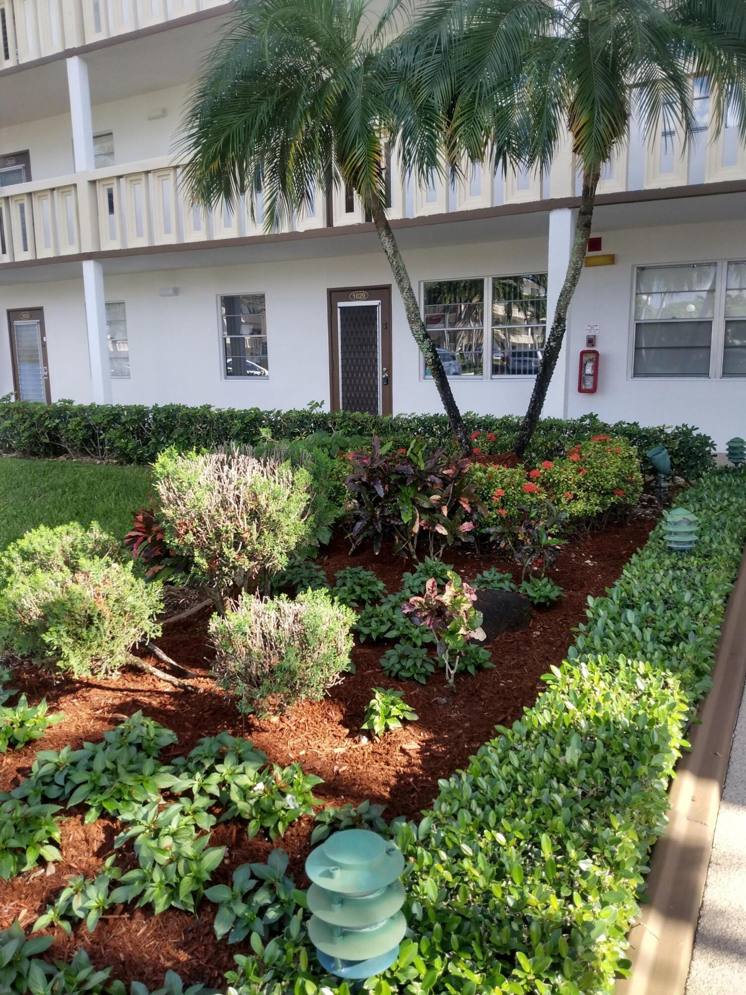 1029 Guildford East, Unit 1029B Boca Raton, FL 33434 - Photo 1 of 7 IMG_20221213_132910109_HDR