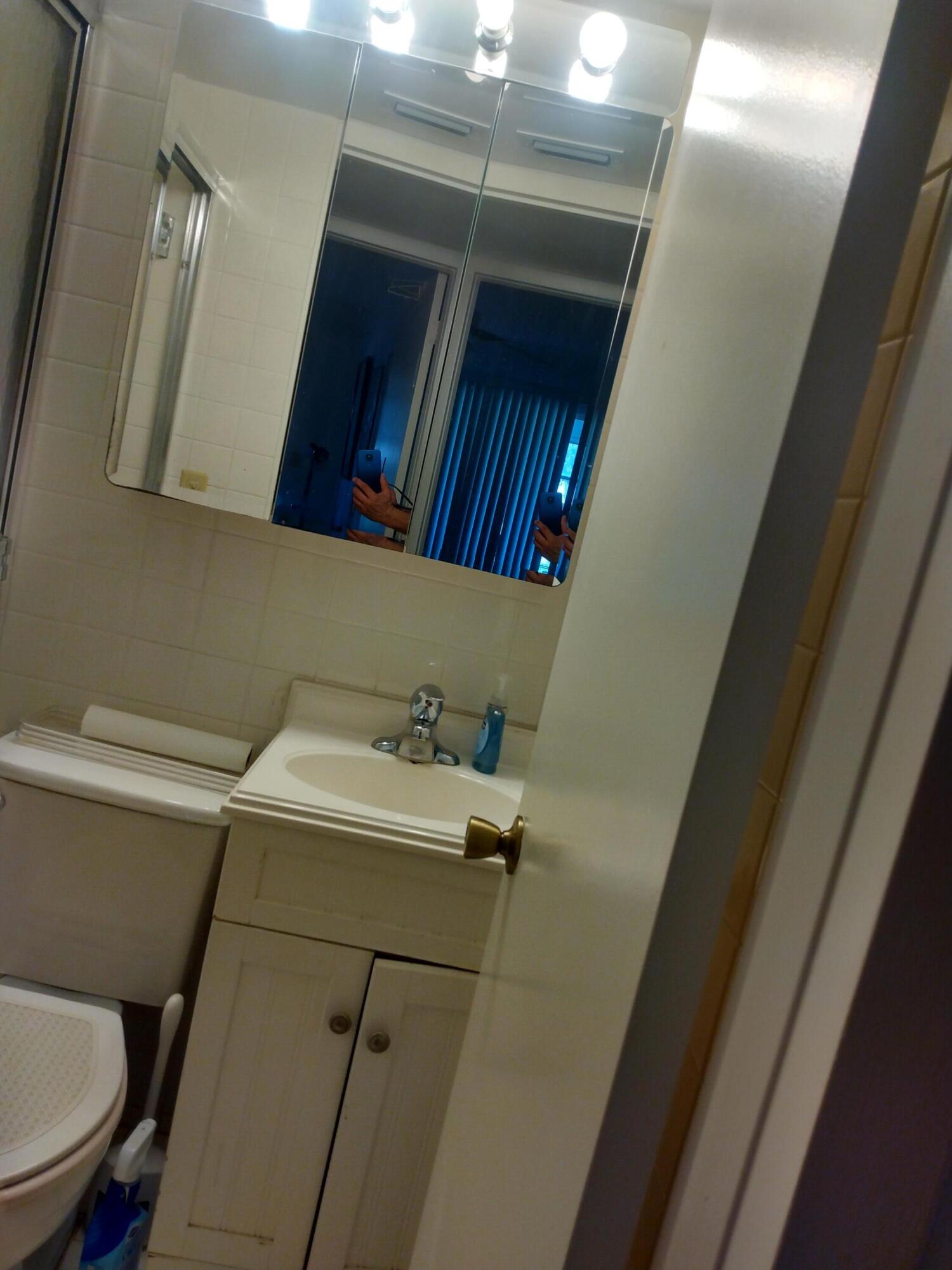 1029 Guildford East, Unit 1029B Boca Raton, FL 33434 - Photo 7 of 7 IMG_20221213_133125264_HDR
