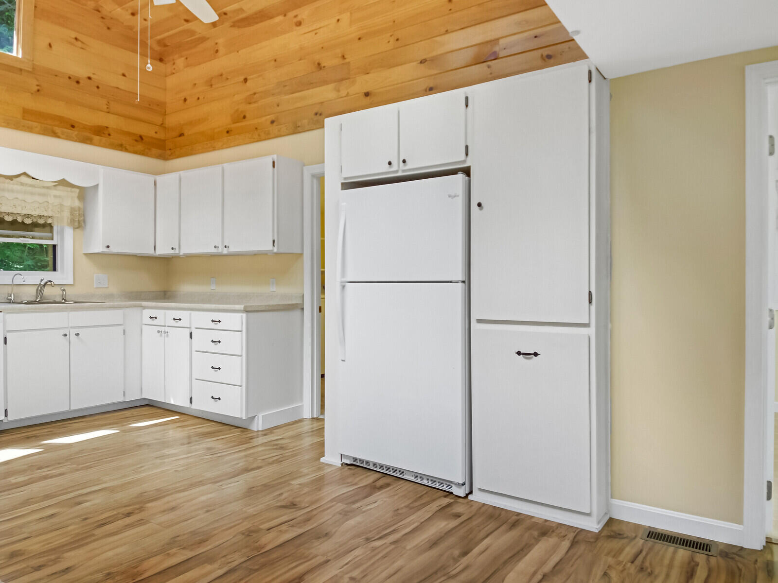 73 Pleasant Point Road Vassalboro, ME 04989 - Photo 15 of 31 Kitchen