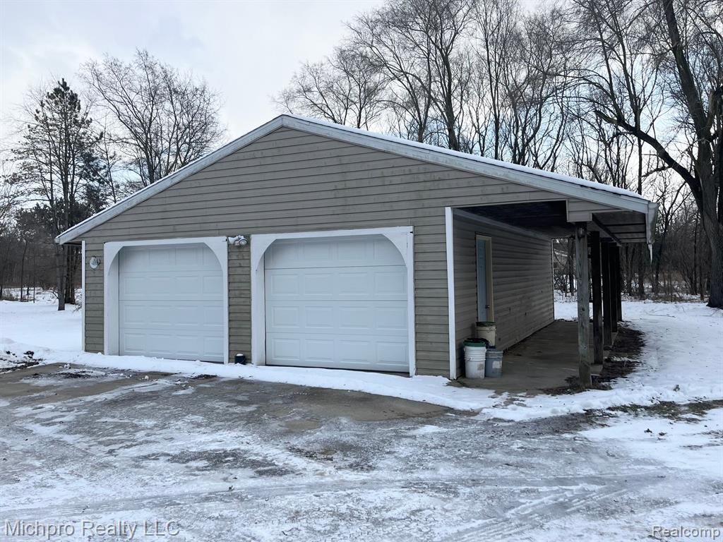 5739 5 Lakes Road North Branch, MI 48461 - Photo 34 of 36