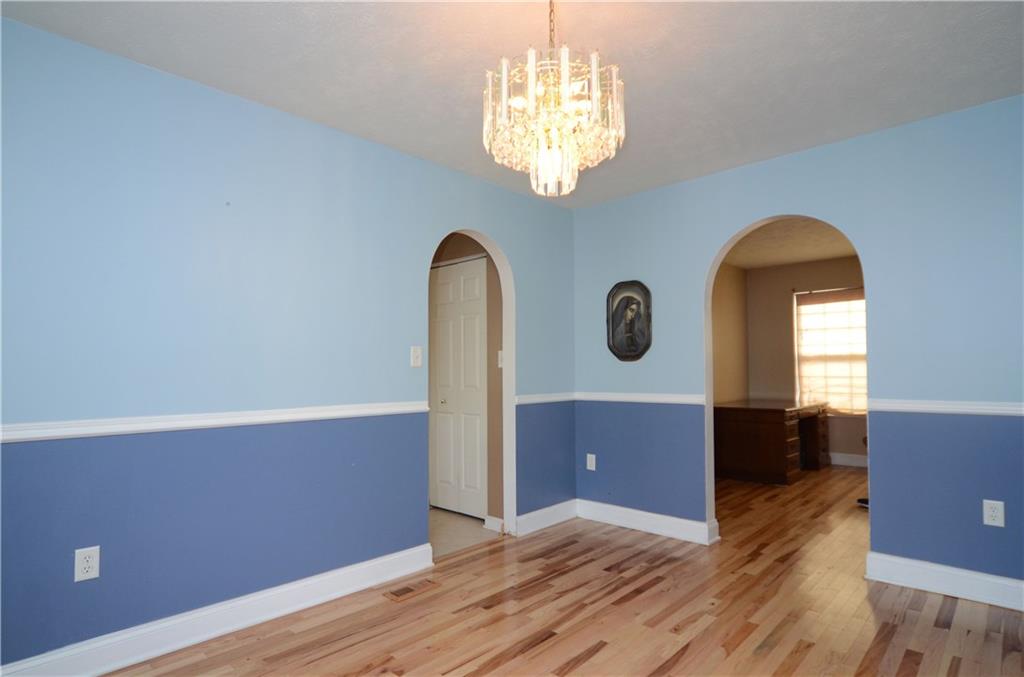 210 Hickory Circle McKees Rocks, PA 15136 - Photo 14 of 25 Gallery Image 14