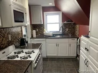 $895,000 | 114 Lexington Avenue, Franklin Square, NY 11010