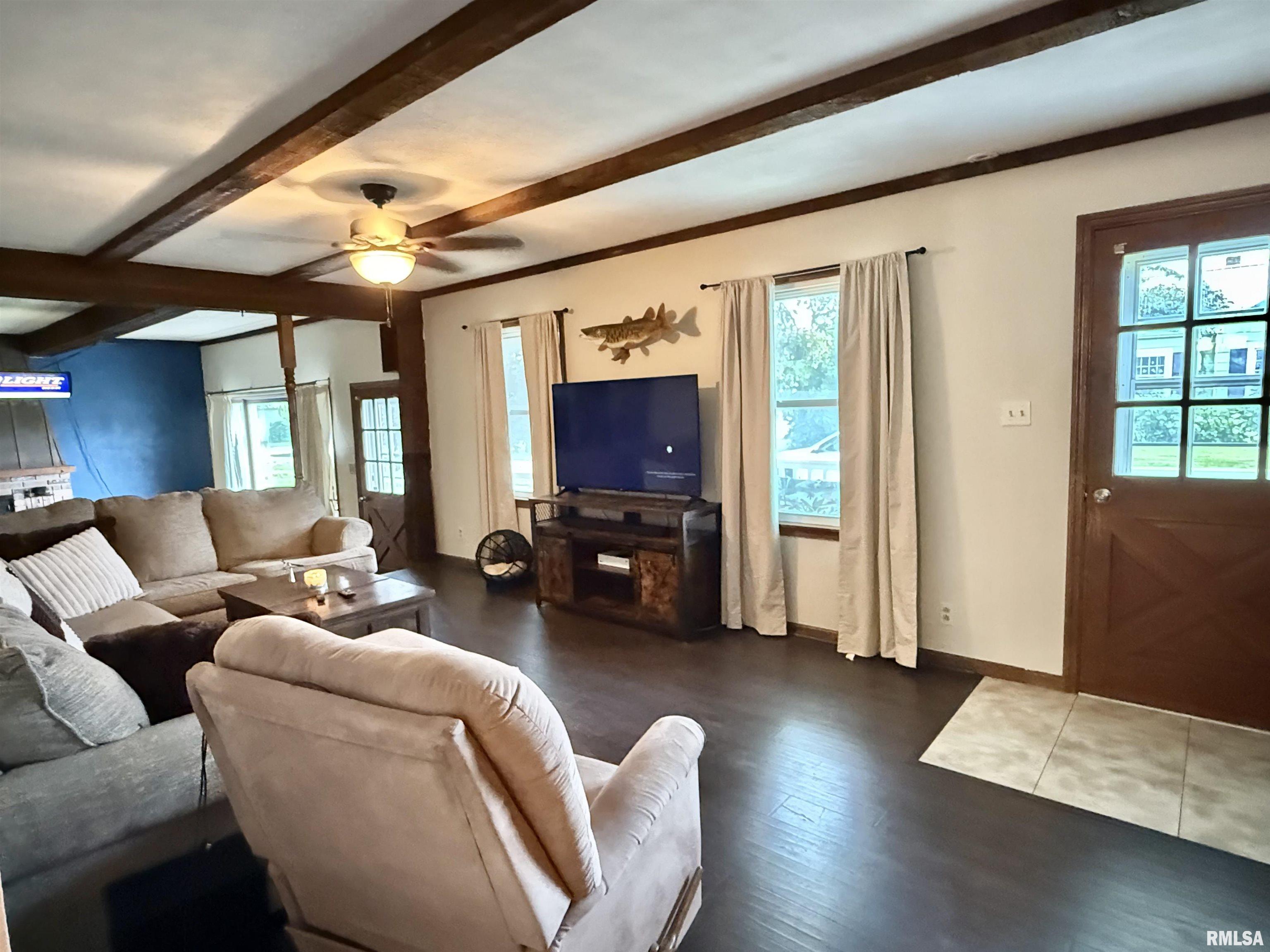 611 South Maple Street Lewistown, IL 61542 - Photo 16 of 59
