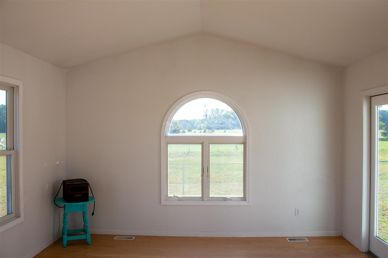 1270 South 37 Road Cadillac, MI 49601 - Photo 22 of 53 1888390-21.JPG