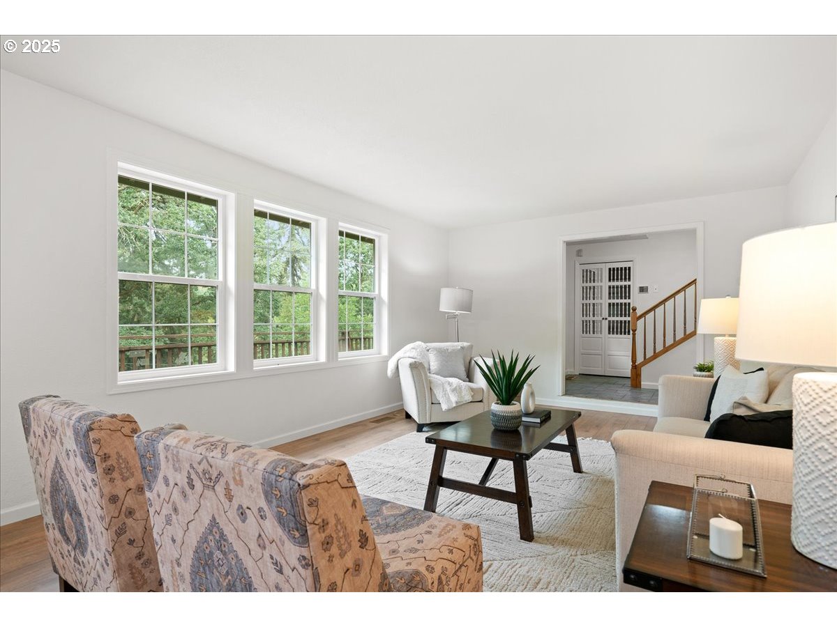 7244 Bates Road South Salem, OR 97306 - Photo 11 of 48 a living room with furniture and a large window