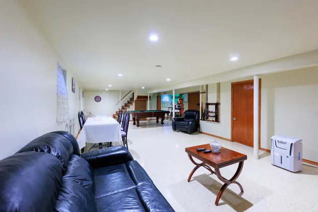 $219,000 | 491 Escanaba Avenue, Calumet City, IL 60409