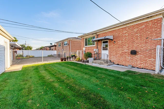 $219,000 | 491 Escanaba Avenue, Calumet City, IL 60409