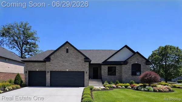 $509,900 | 50402 Oakbrooke Drive, Chesterfield, MI 48047