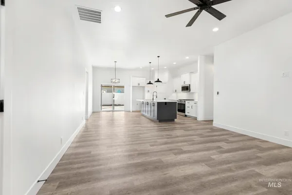 $425,000 | 821 23rd Avenue East, Jerome, ID 83338