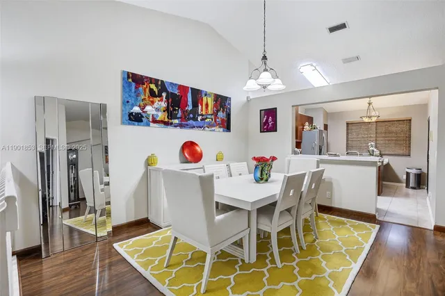 $3,300 | 1002 Northwest 105th Avenue, Unit D121, Plantation, FL 33322