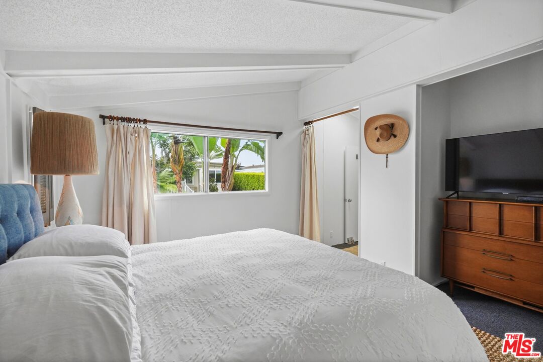 29500 Heathercliff Road, Unit 69 Malibu, CA 90265 - Photo 19 of 39