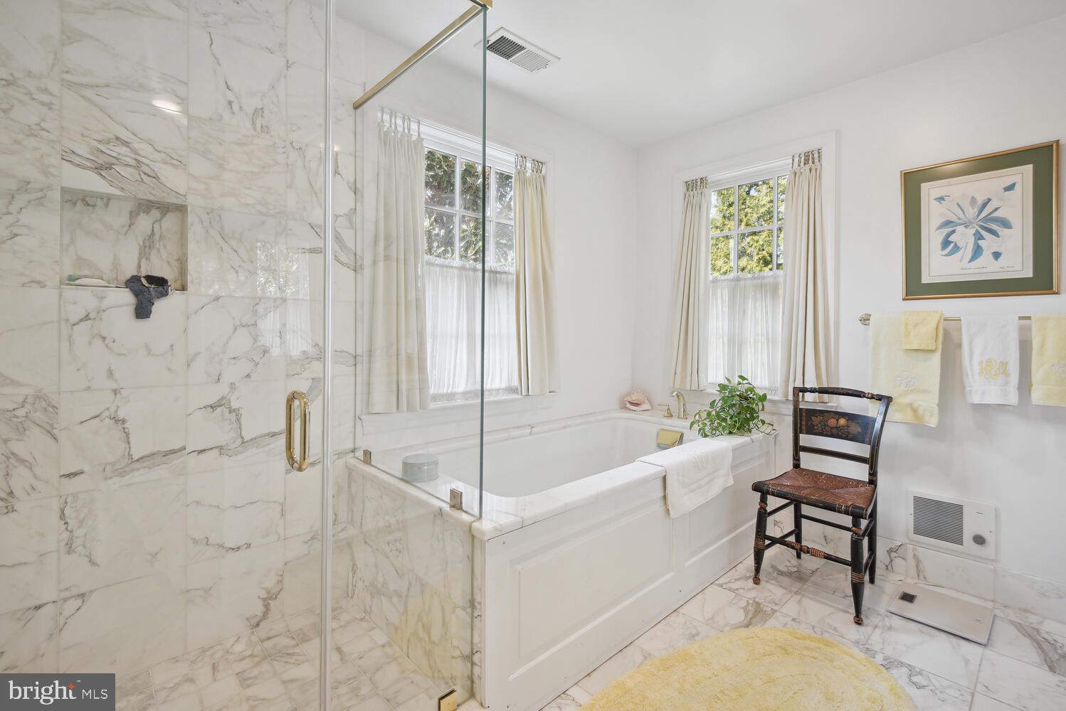 6209 Brookside Drive Chevy Chase, MD 20815 - Photo 26 of 51 Primary bathroom