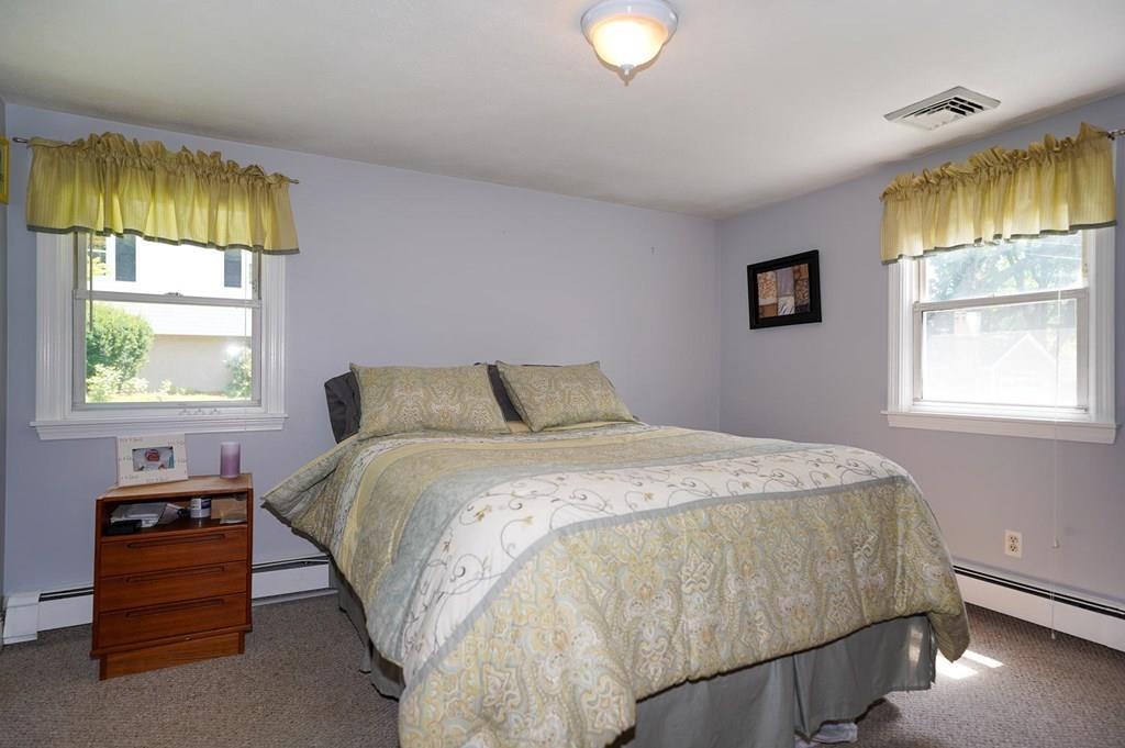 21 Ely Road Arlington, MA 02476 - Photo 11 of 26 Gallery Image 11