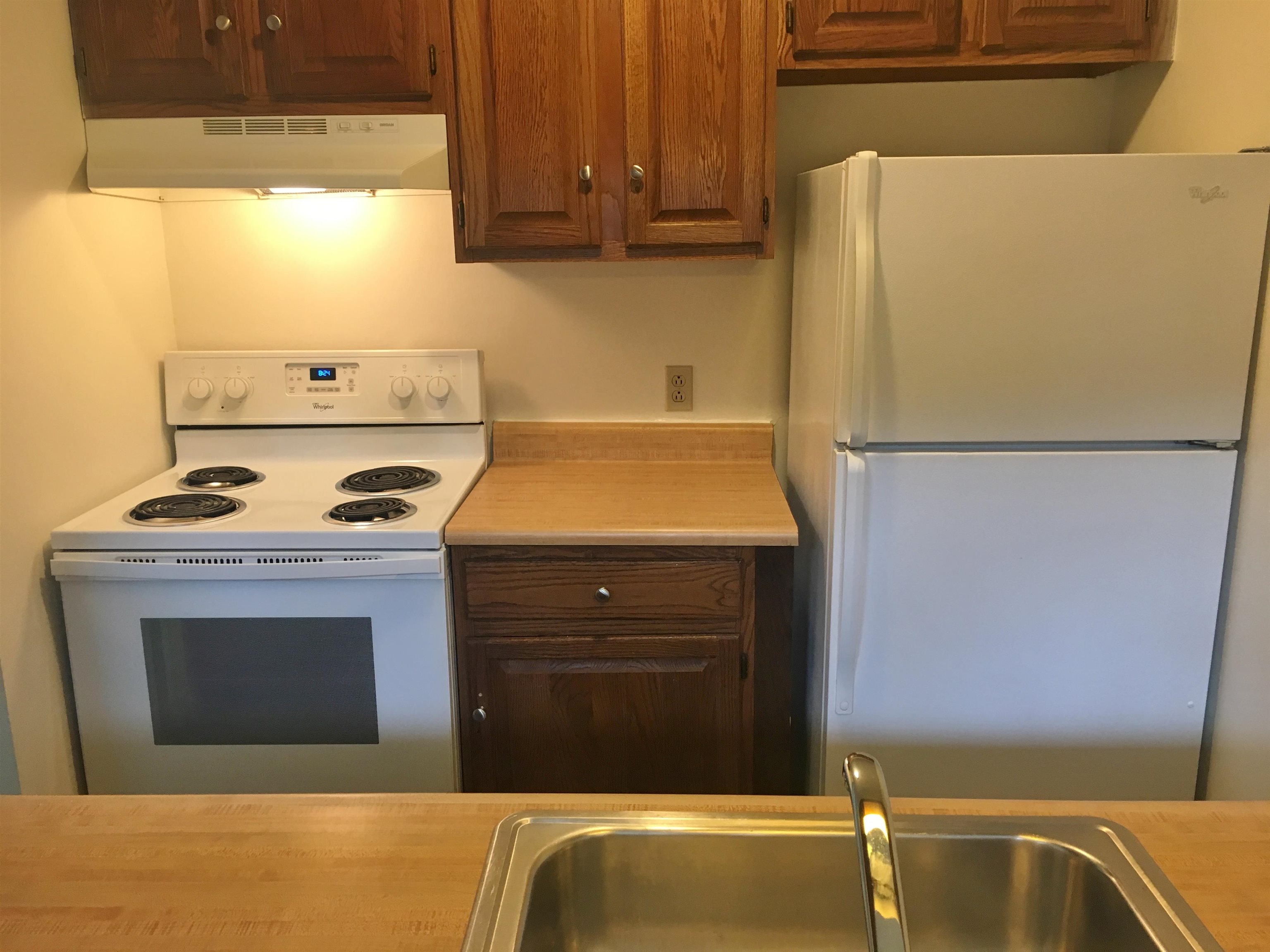 521 Pine Street, Unit 104 Manchester, NH 03104 - Photo 15 of 39