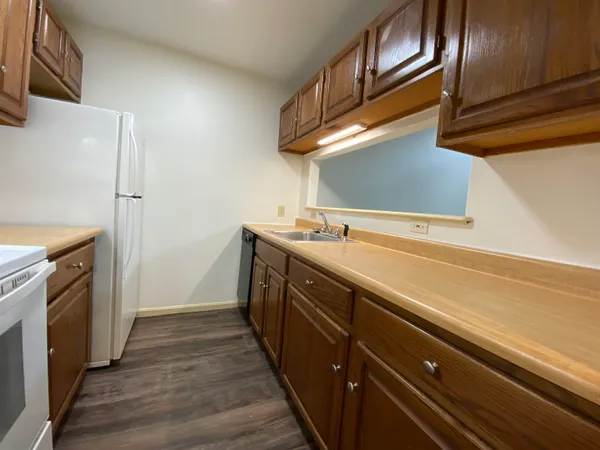 $1,525 | 521 Pine Street, Unit 104, Manchester, NH 03104