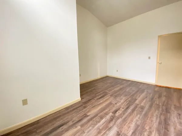$1,525 | 521 Pine Street, Unit 104, Manchester, NH 03104