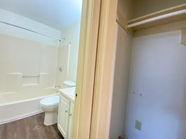 $1,525 | 521 Pine Street, Unit 104, Manchester, NH 03104