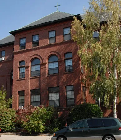$1,525 | 521 Pine Street, Unit 104, Manchester, NH 03104