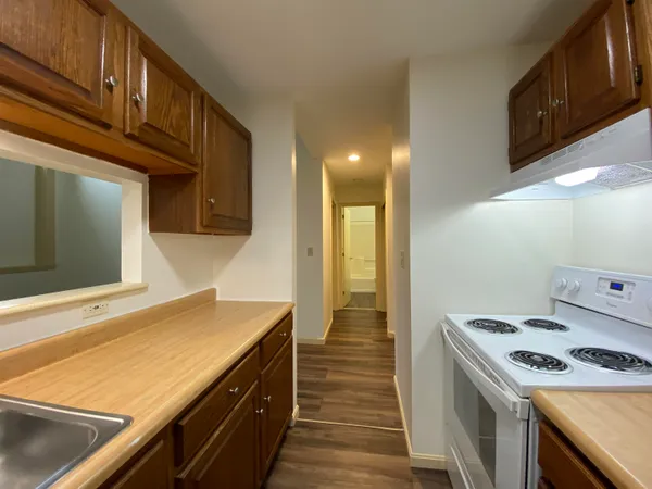 $1,525 | 521 Pine Street, Unit 104, Manchester, NH 03104