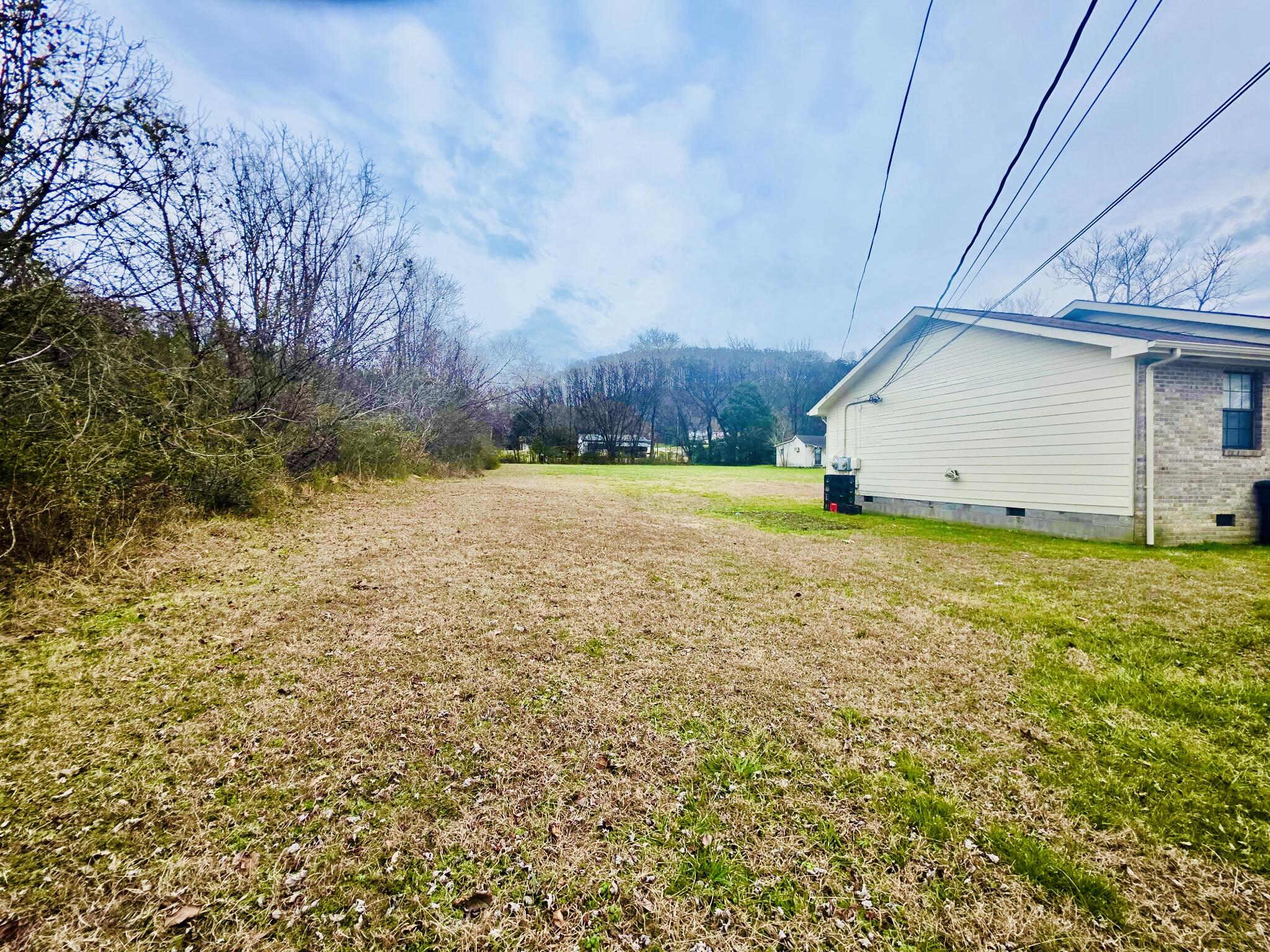 356 Browns Ferry Road Chattanooga, TN 37419 - Photo 4 of 19 left