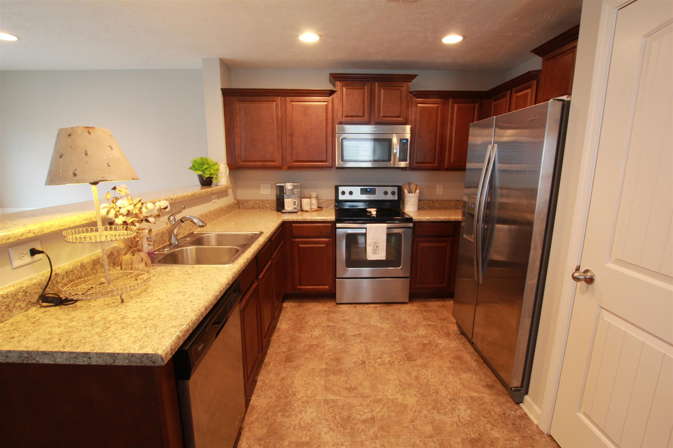 1712 Damascus Road Murfreesboro, TN 37128 - Photo 5 of 17 Gallery Image 5
