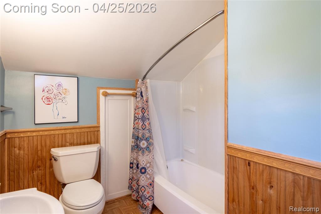 2218 Wixom Road Commerce Township, MI 48382 - Photo 25 of 87