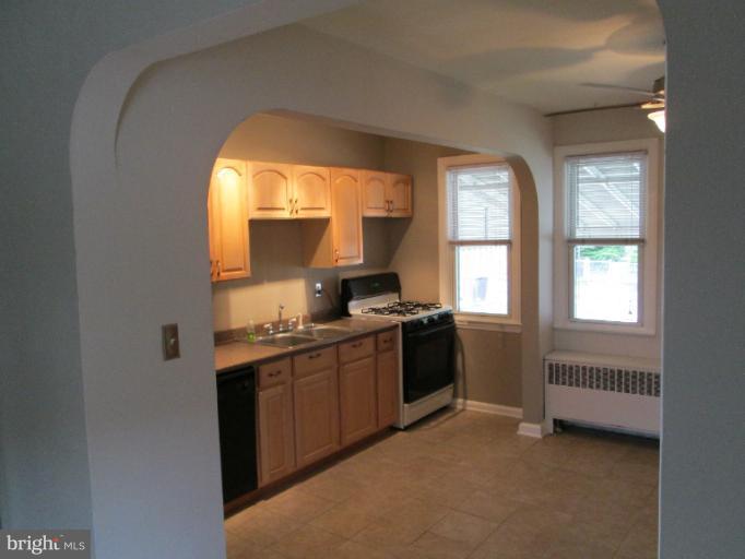 3536 Benzinger Road Baltimore, MD 21229 - Photo 6 of 21 Kitchen