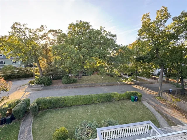 a view of a back yard of the house
