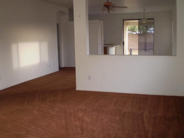11233 West Coronado Road Avondale, AZ 85392 - Photo 2 of 5 living room
