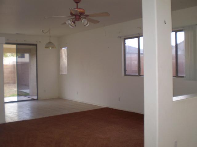11233 West Coronado Road Avondale, AZ 85392 - Photo 3 of 5 living room