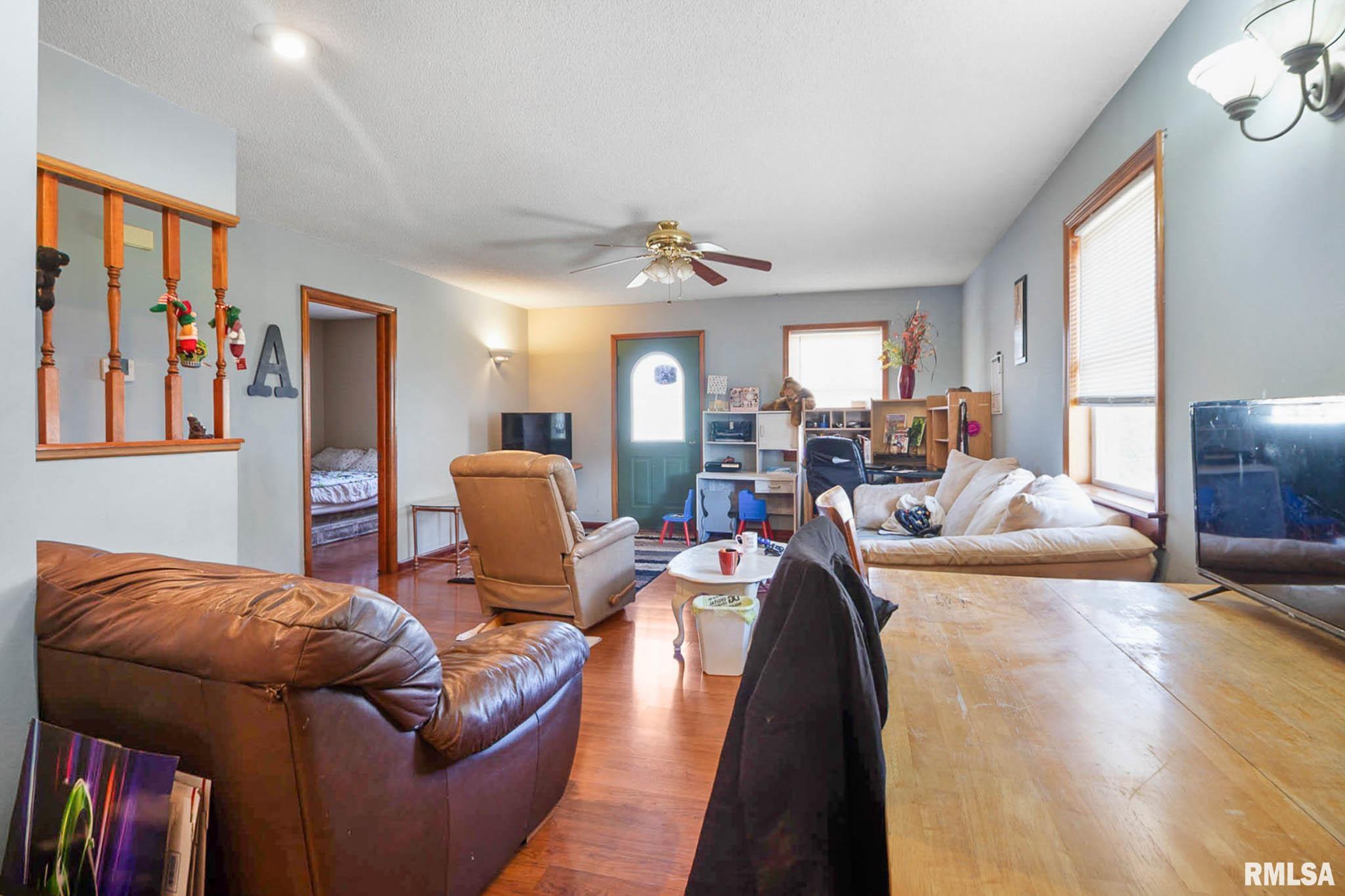 1109 East Reeves Street Marion, IL 62959 - Photo 7 of 17