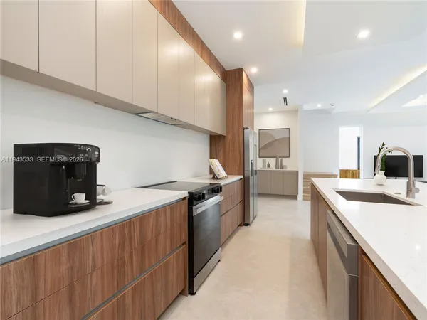 $8,500 | 1703 Southwest 23rd Street, Fort Lauderdale, FL 33315