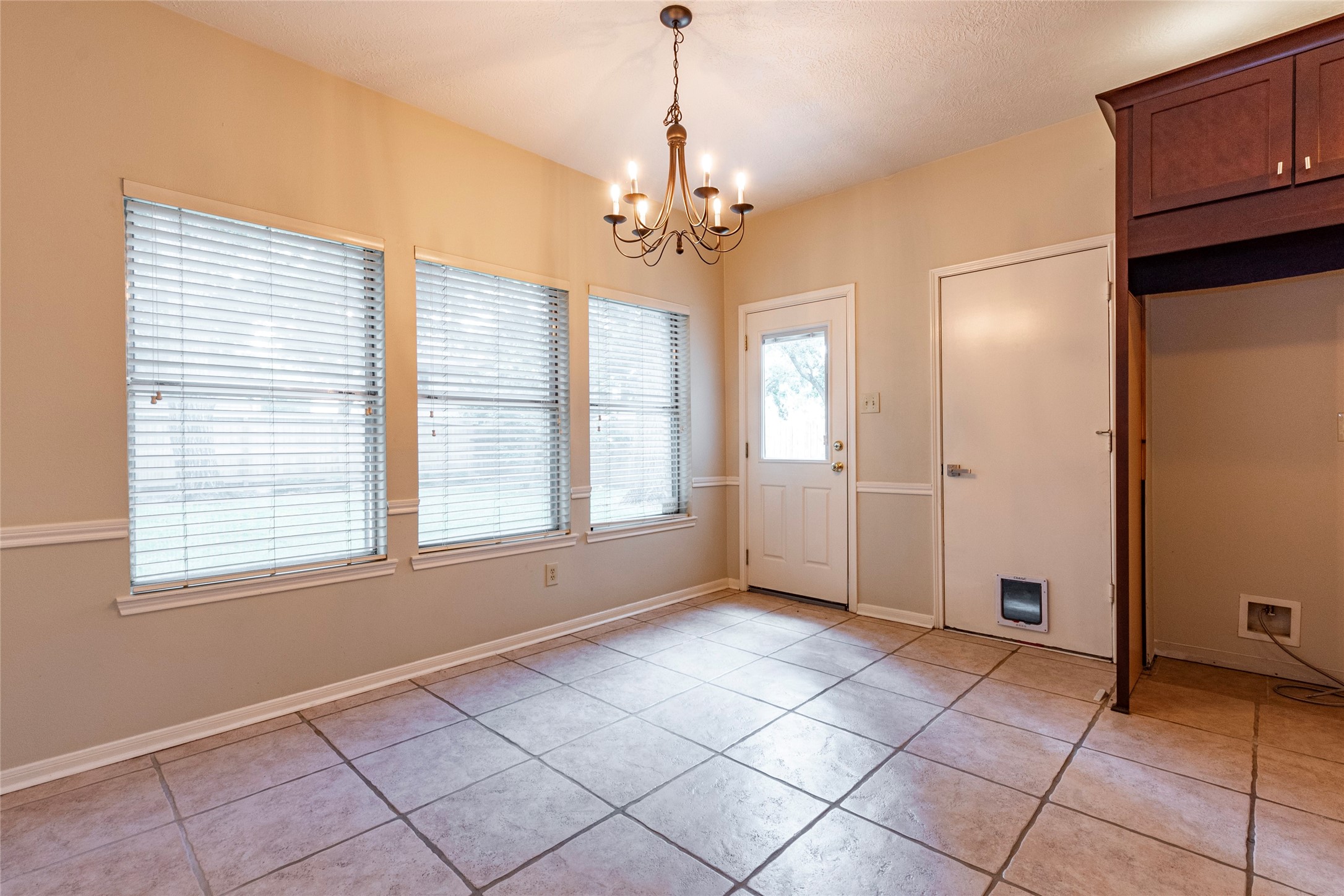 1227 Mabry Mill Road Houston, TX 77062 - Photo 16 of 39