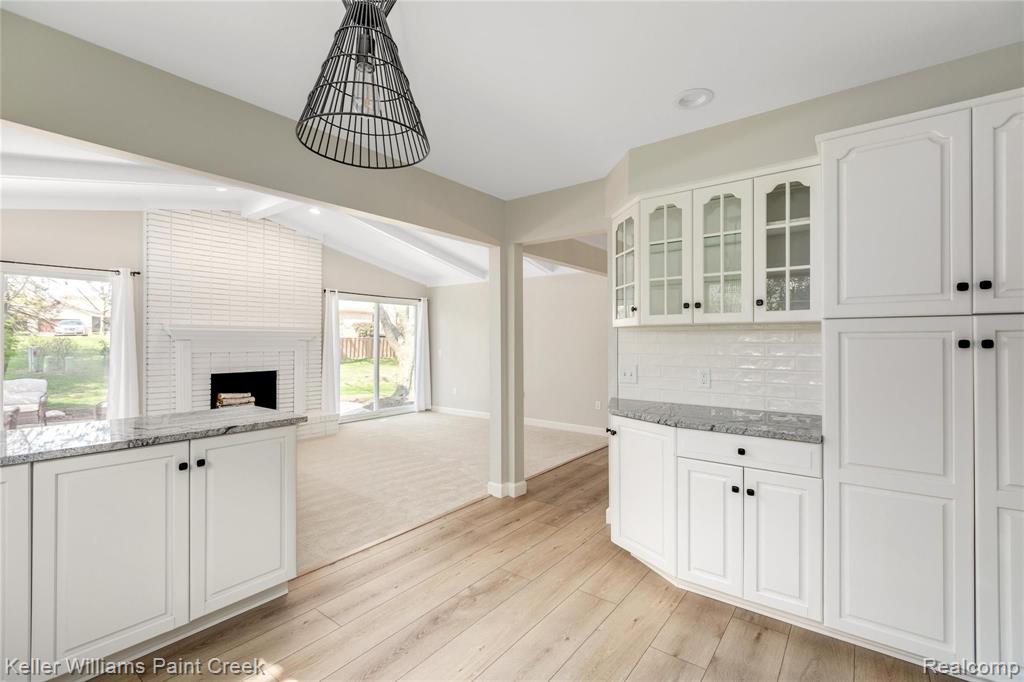 332 Lake Forest Road Rochester Hills, MI 48309 - Photo 19 of 48