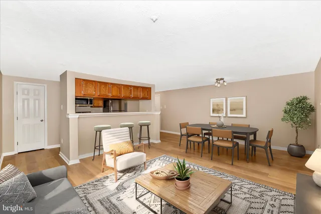 $249,900 | 607 Himes Avenue, Unit 102, Frederick, MD 21703