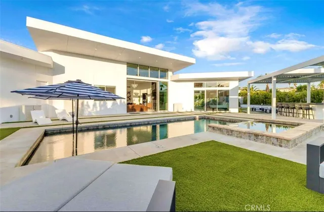 $1,685,000 | 2100 East Sahara Road, Palm Springs, CA 92262