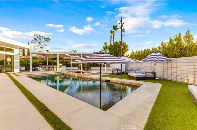 $1,685,000 | 2100 East Sahara Road, Palm Springs, CA 92262