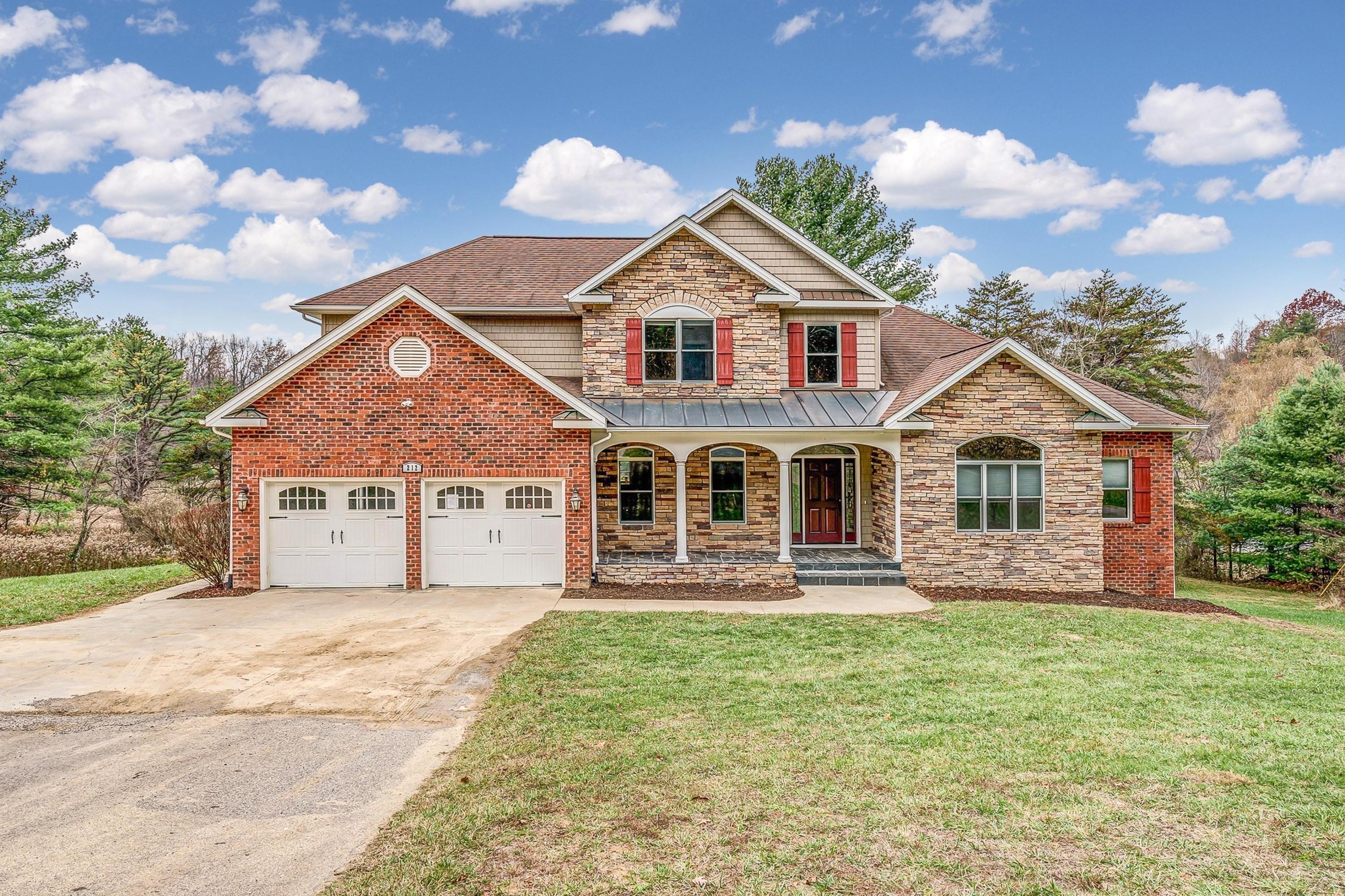 212 Bishop Road Blacksburg, VA 24060 - Photo 1 of 68 FRONT OF HOUSE