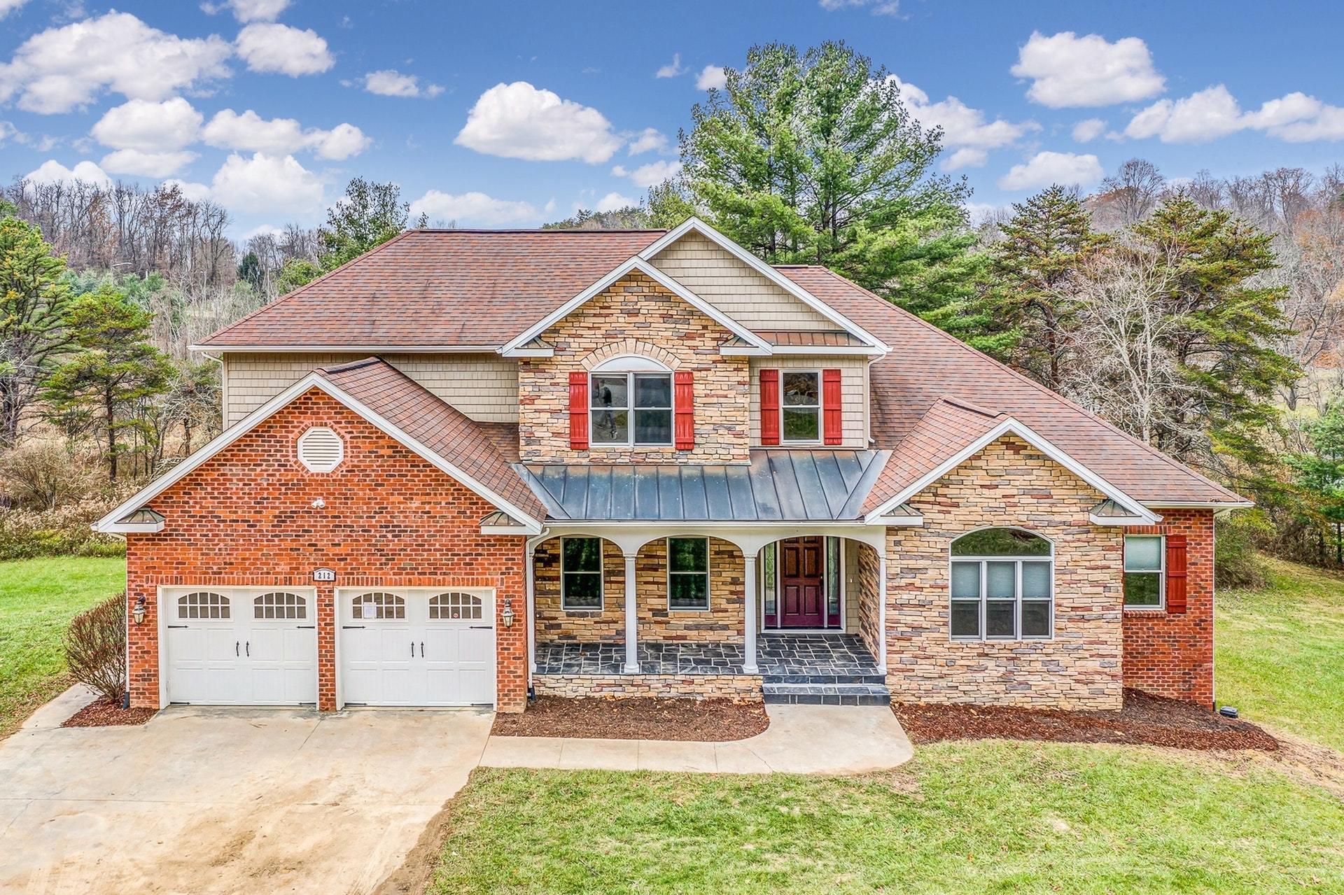212 Bishop Road Blacksburg, VA 24060 - Photo 4 of 68 FRONT OF HOUSE