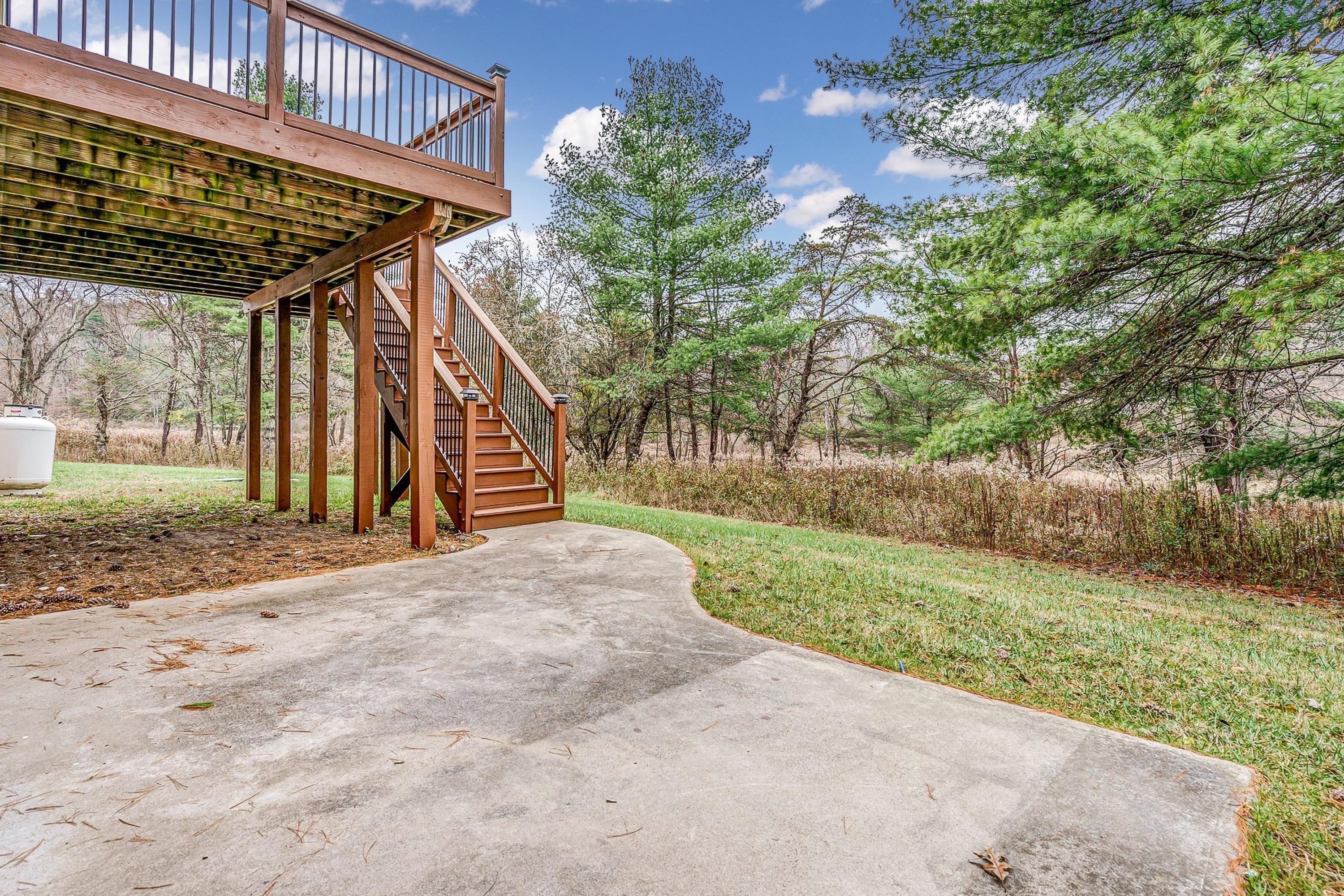 212 Bishop Road Blacksburg, VA 24060 - Photo 60 of 68 PATIO