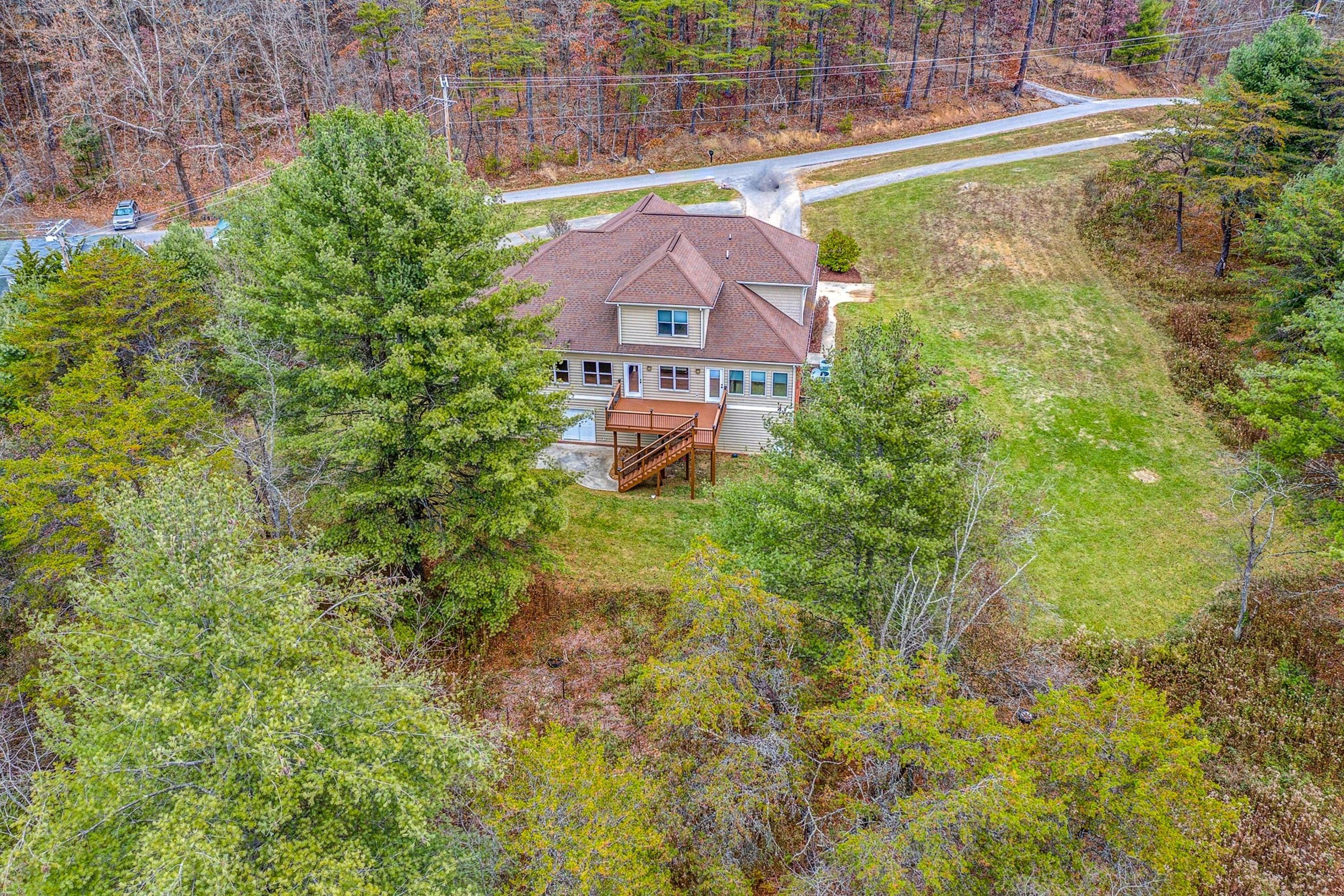 212 Bishop Road Blacksburg, VA 24060 - Photo 65 of 68 AERIAL VIEW