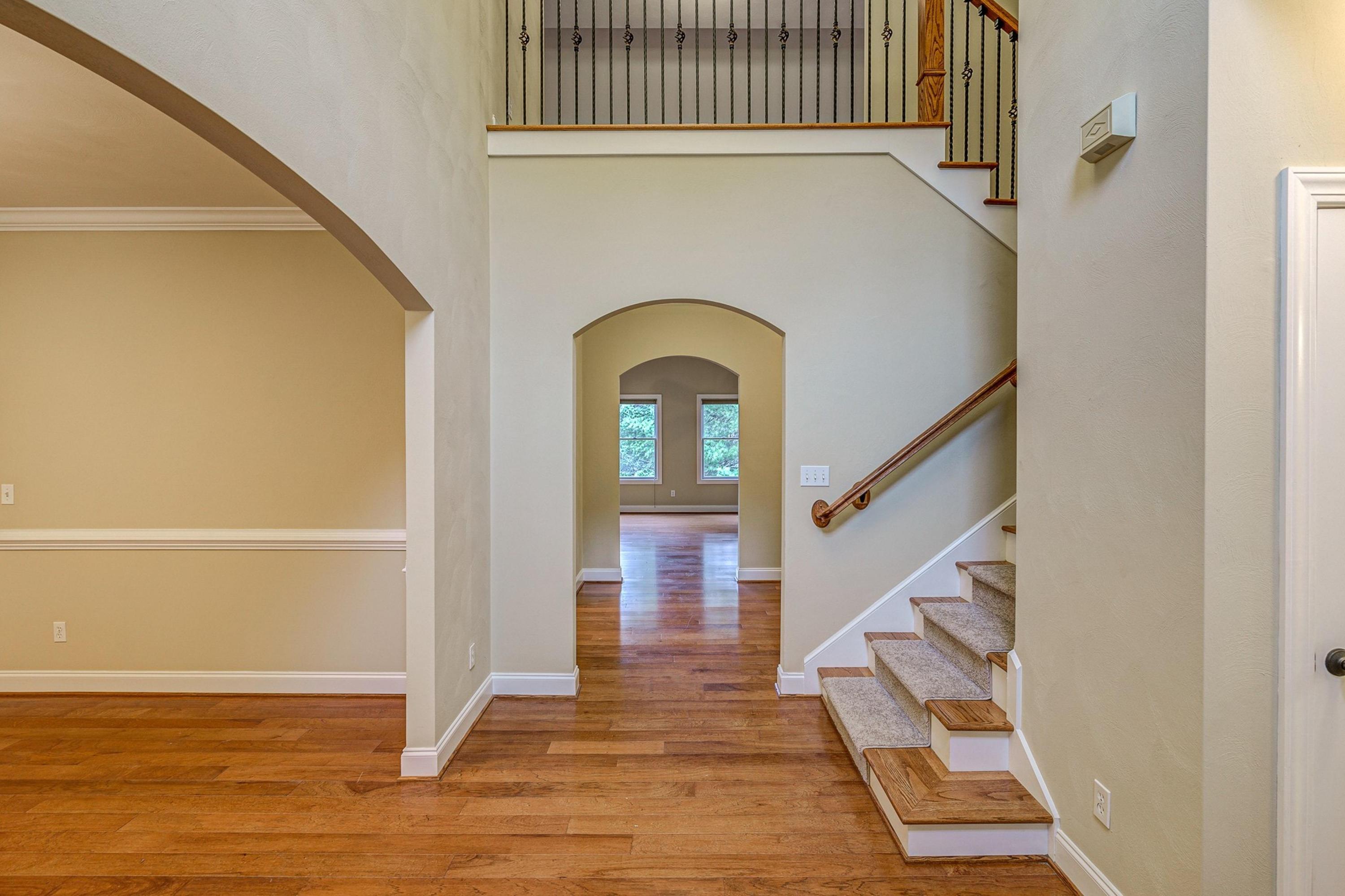 212 Bishop Road Blacksburg, VA 24060 - Photo 10 of 68 FOYER