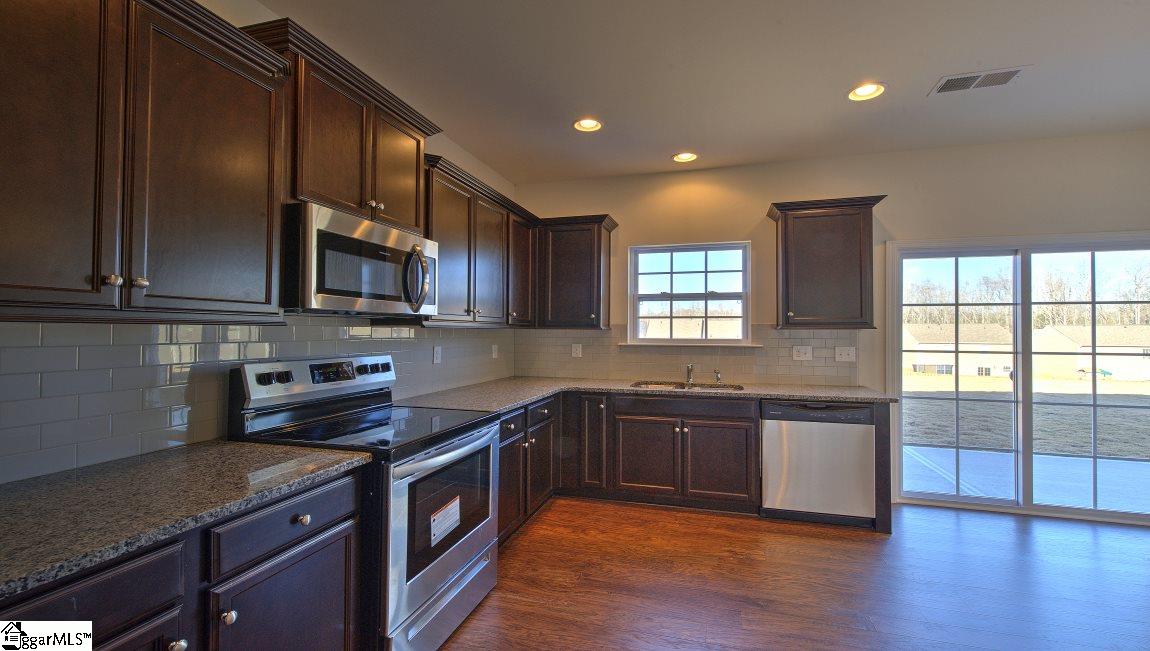 1106 Downing Bluff Drive Simpsonville, SC 29681 - Photo 17 of 33