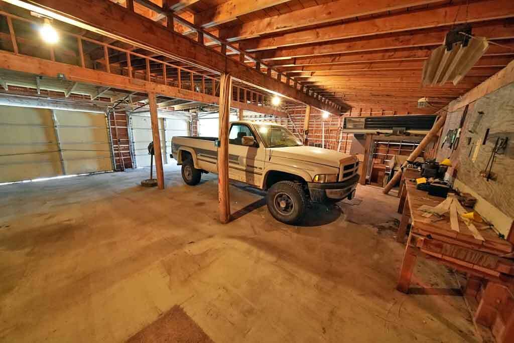 440 B Road Houlton, ME 04730 - Photo 30 of 35 3-car-big-garage